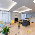 Acta Apartahotel Vivári