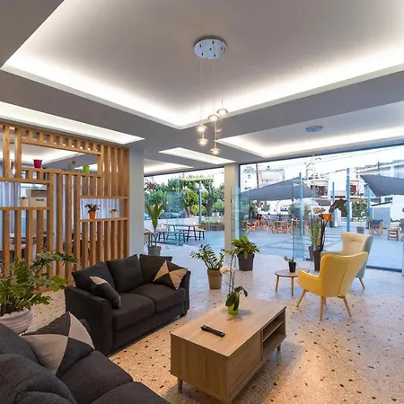 Acta Aparthotel