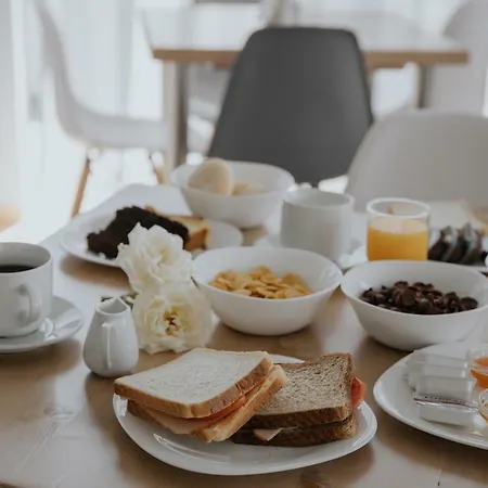 Acta Aparthotel *