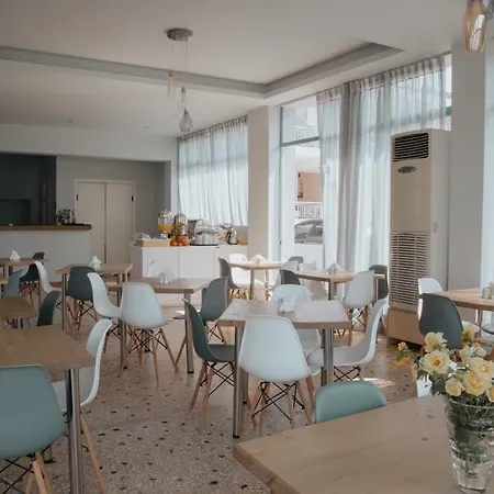 Aparthotel Acta